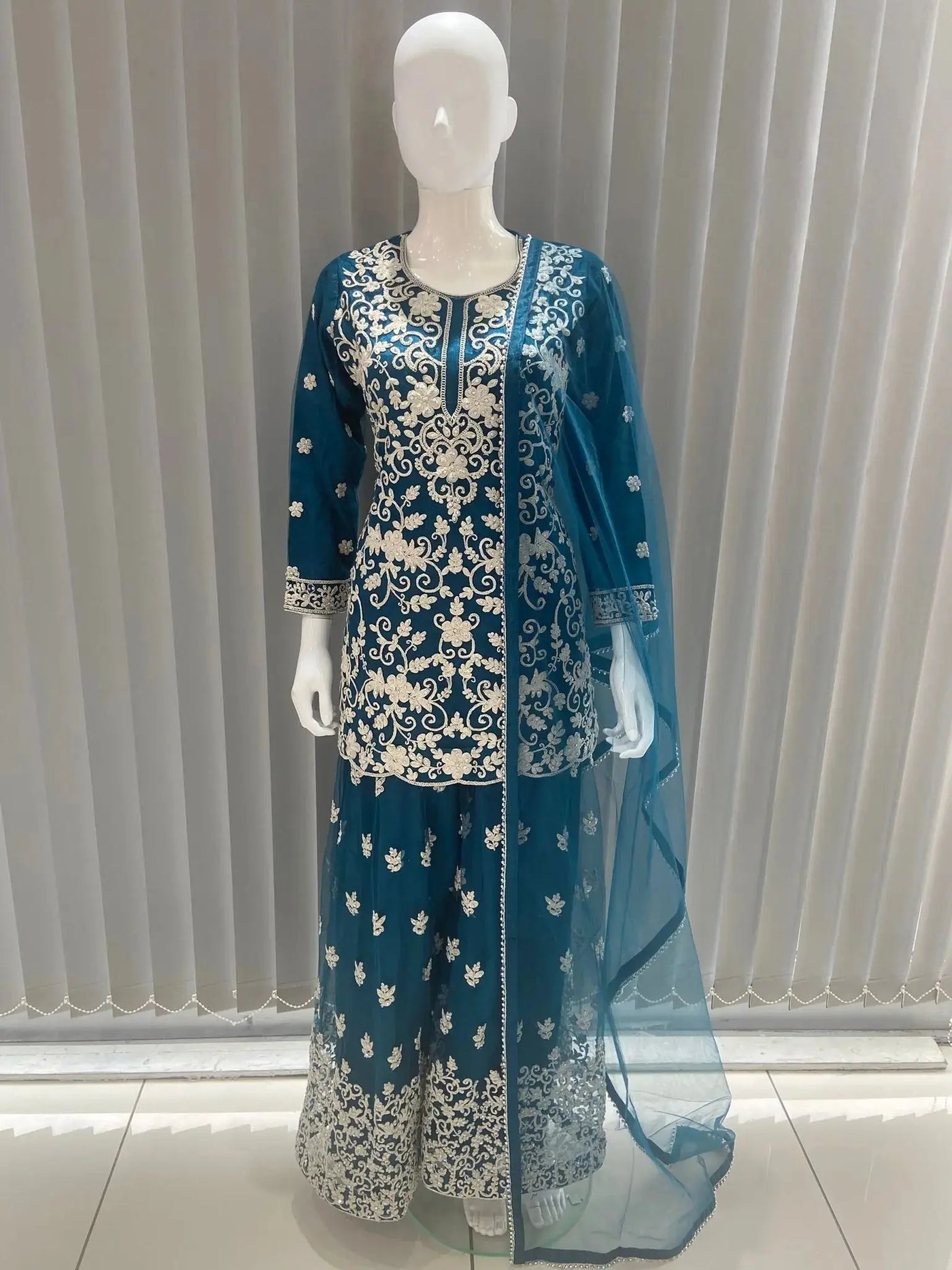 Asha - Pakistani clothes