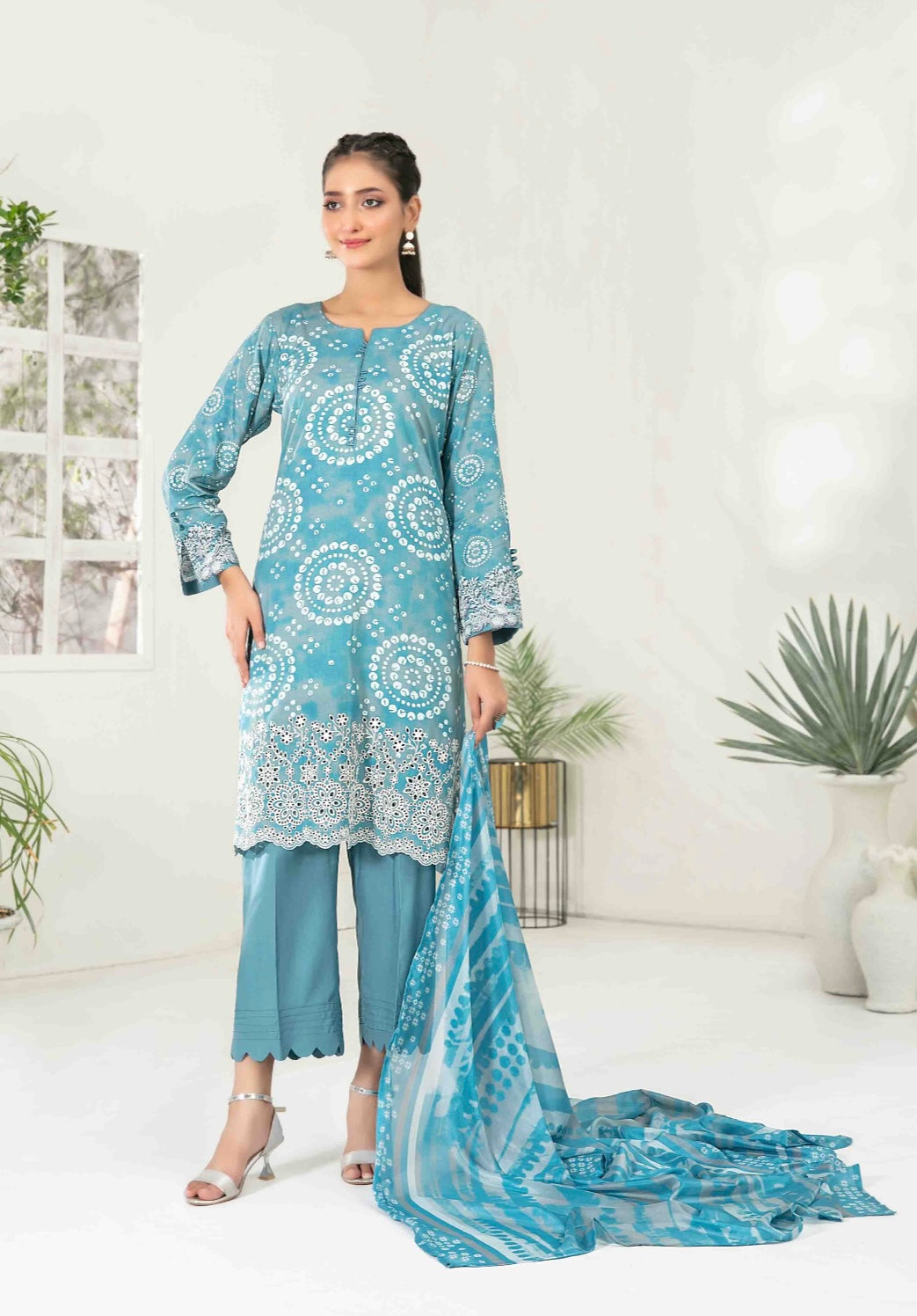 TAWAKKAL ‘Fasha’ | Embroidered Digital Linen Readymade | D3688