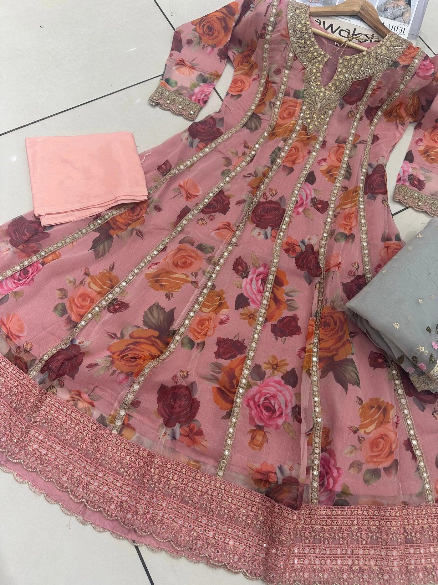  Sofia Khas - Pakistani clothes