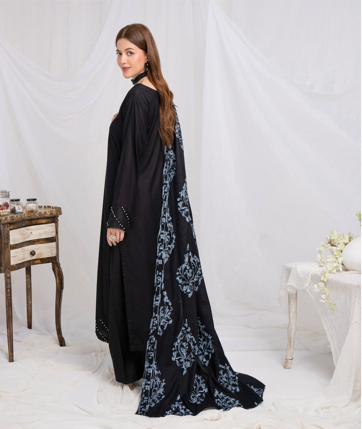 SIMRANS ‘Jaan’ | Embroidered Dhanak Shawl Readymade | SM706 (Black)