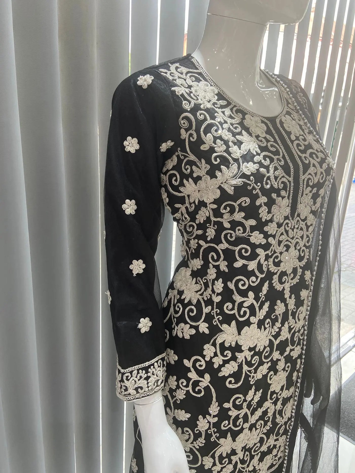  Asha - Pakistani clothes