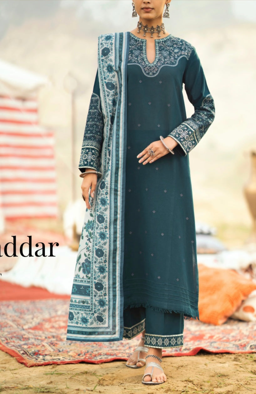 Casuallite ‘Rahgeer’ | Embroidered Khaddar 3pc Readymade | HT257