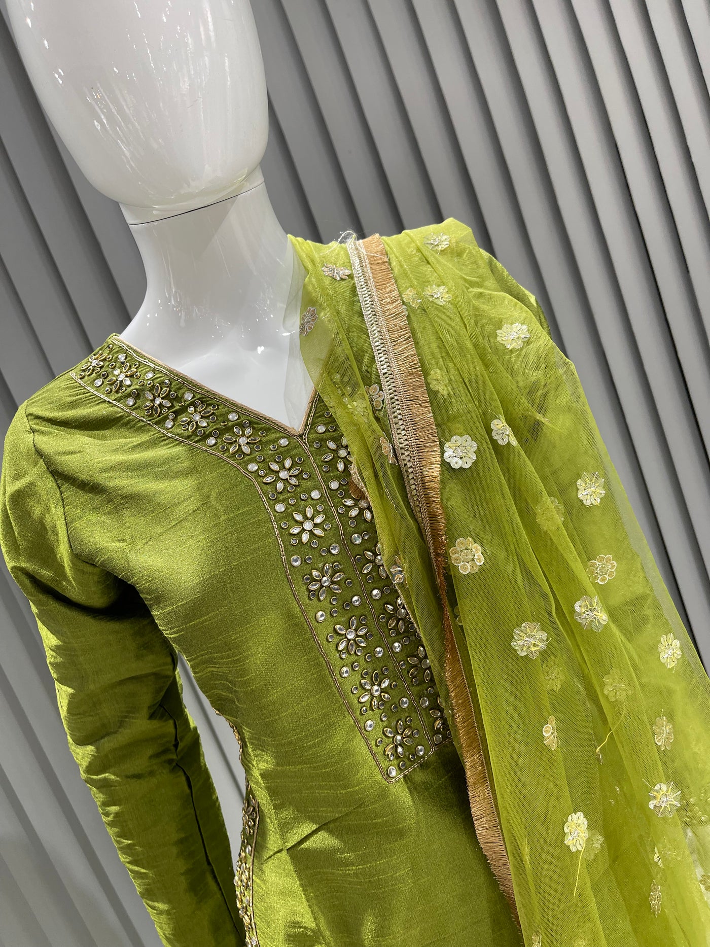  Asha - Pakistani clothes