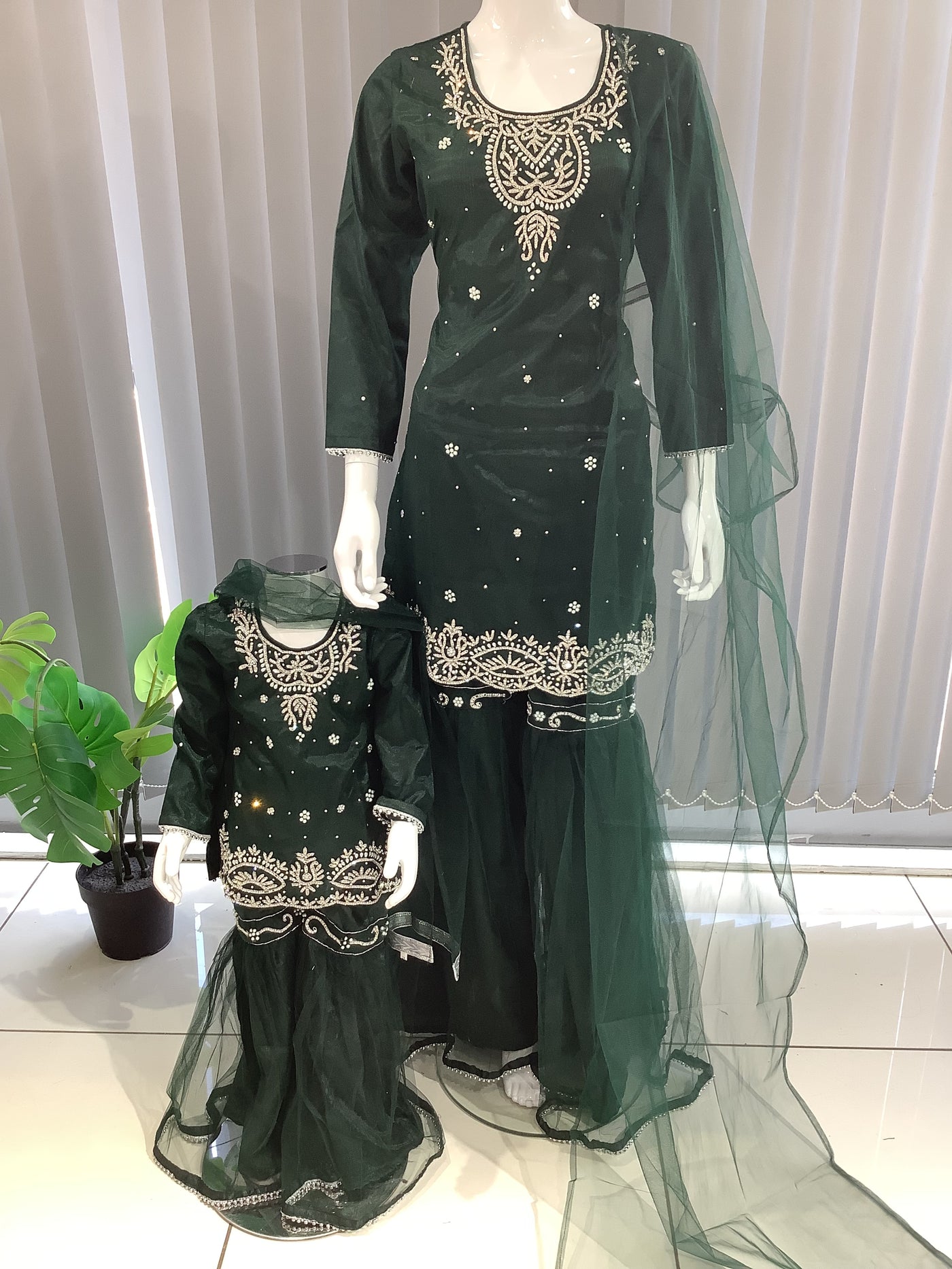  Asha - Pakistani clothes