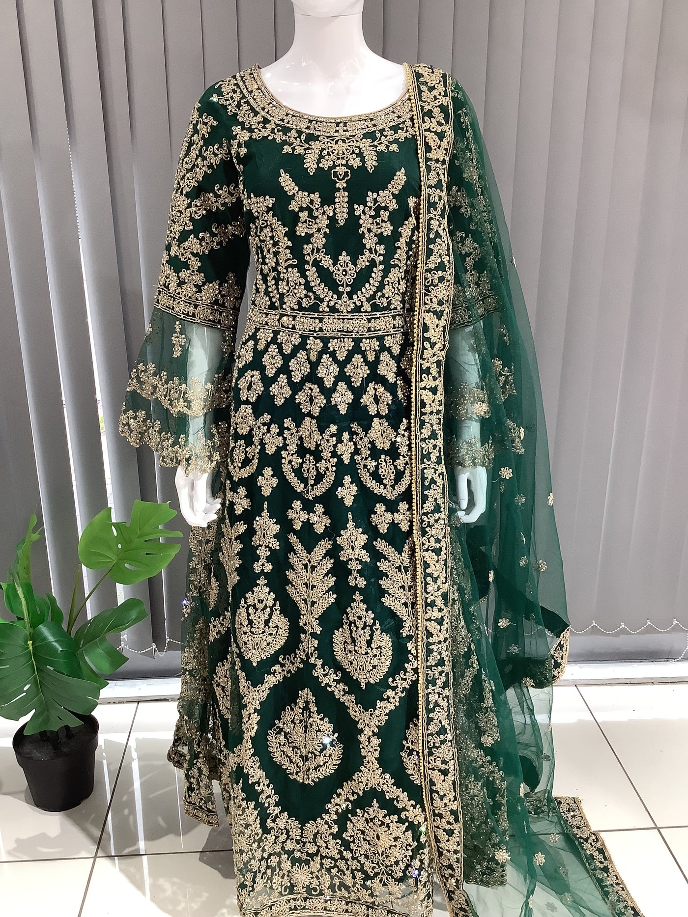  Asha - Pakistani clothes