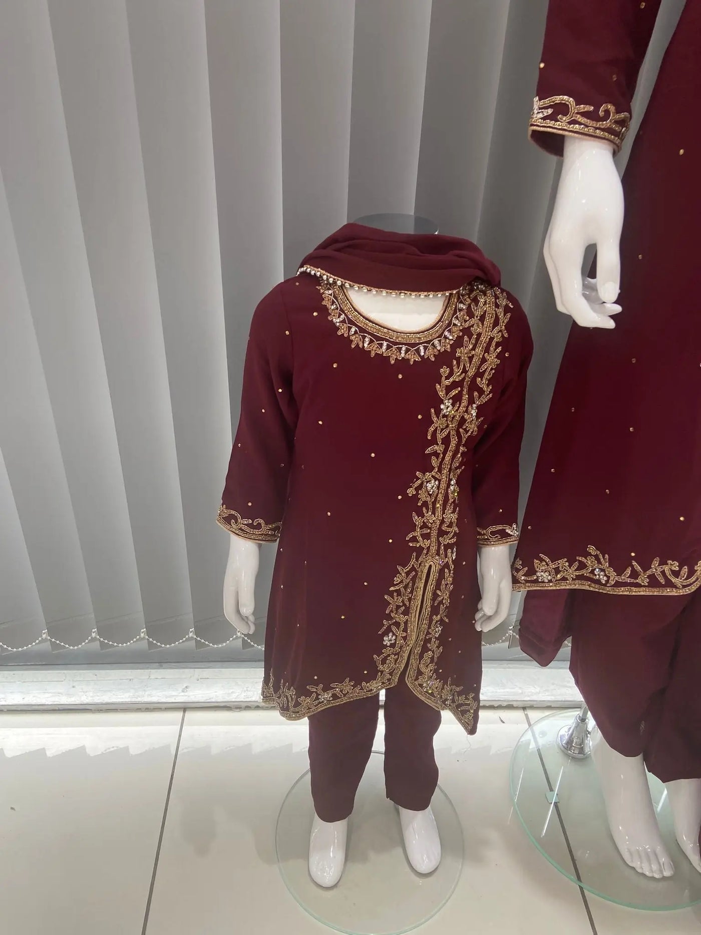  Asha - Pakistani clothes