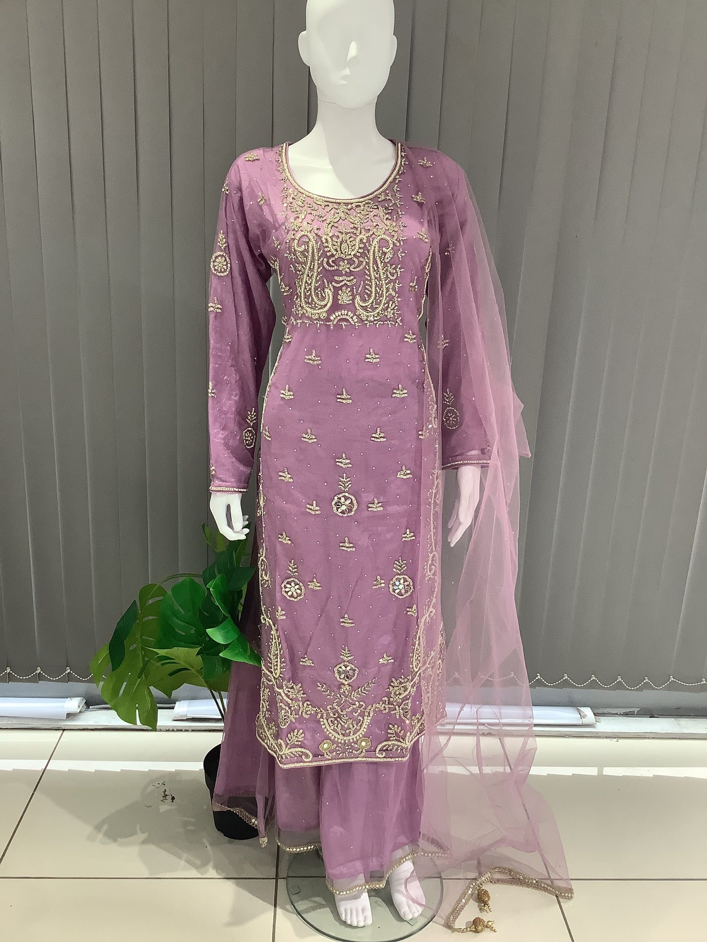  Asha - Pakistani clothes