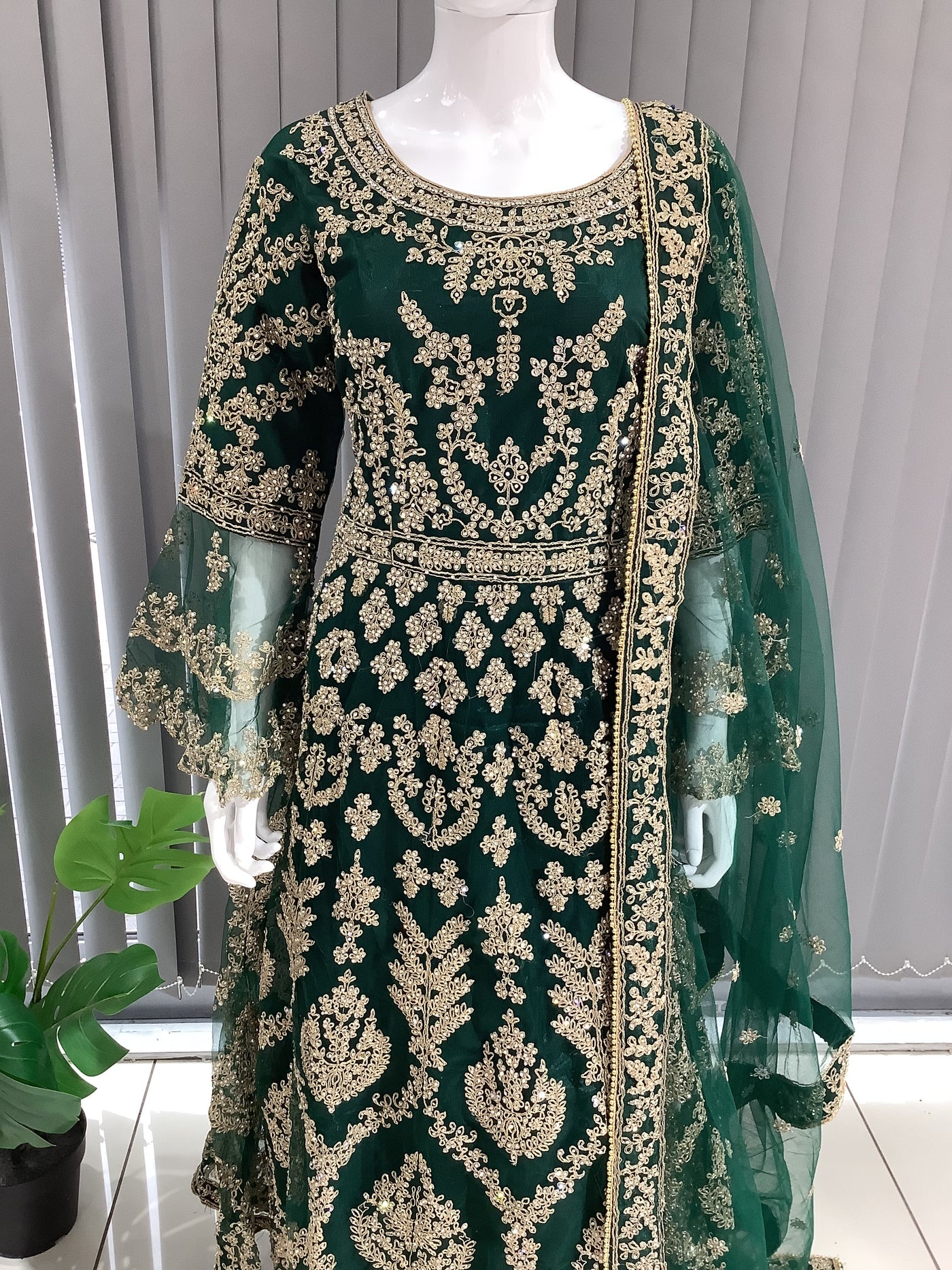  Asha - Pakistani clothes