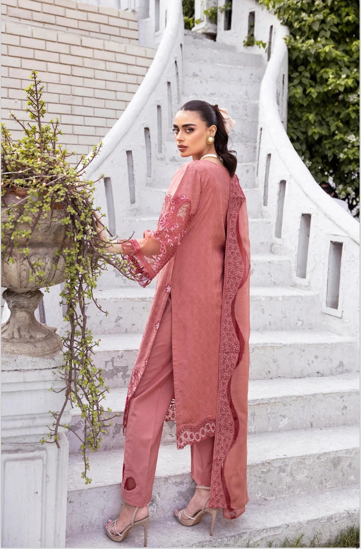  Simrans - Pakistani clothes