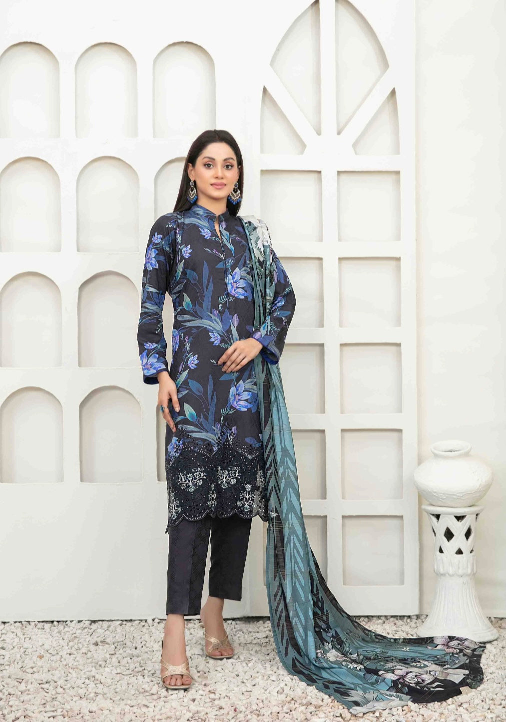 TAWAKKAL ‘Harika’ | Embroidered Viscose Jacquard Readymade | D4051