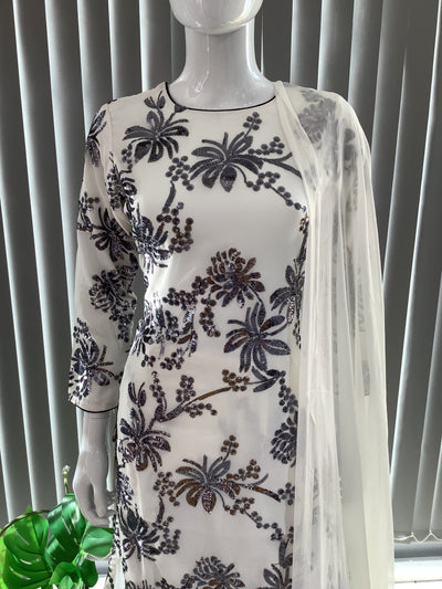  Asha - Pakistani clothes