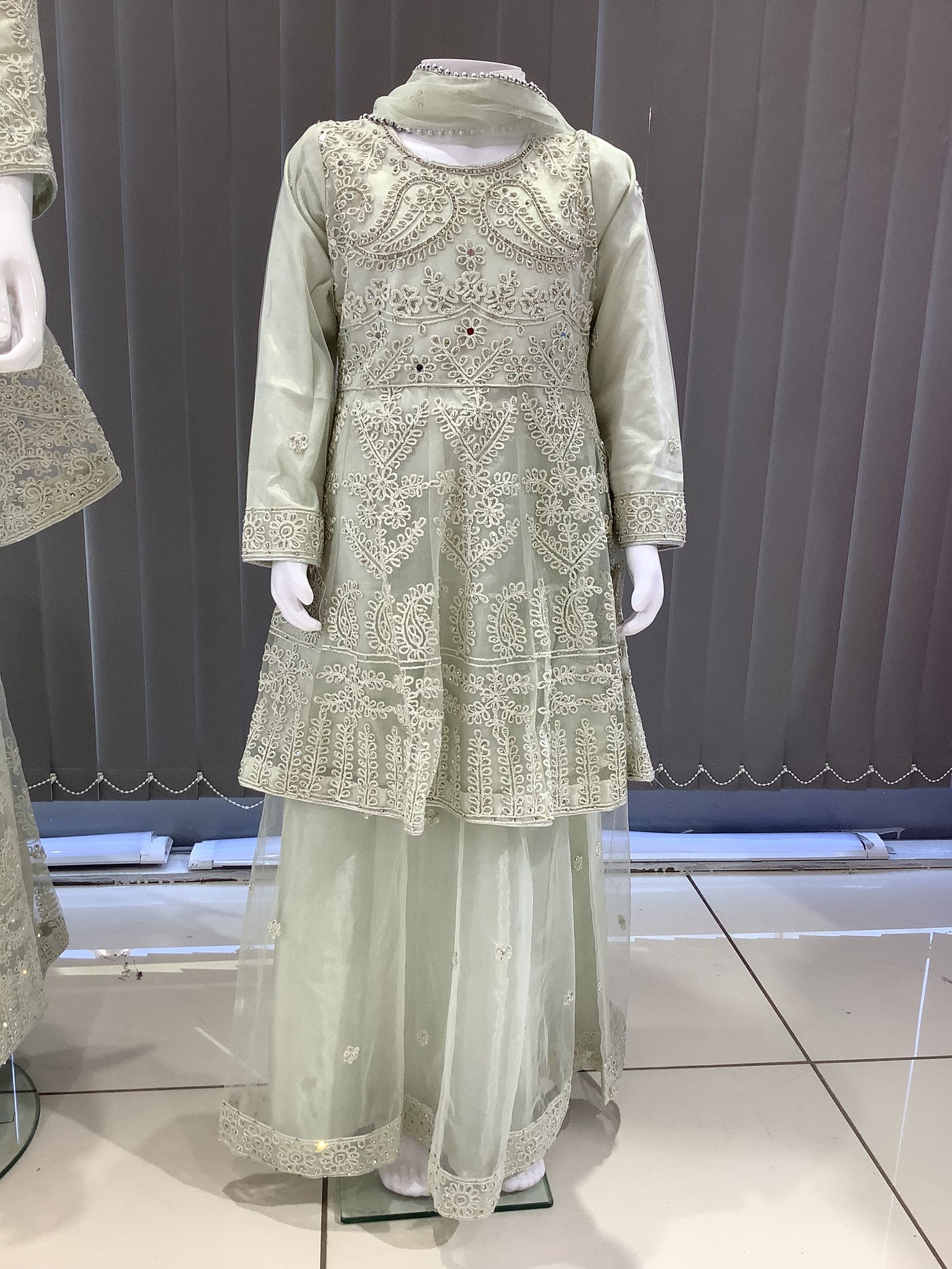  Asha - Pakistani clothes