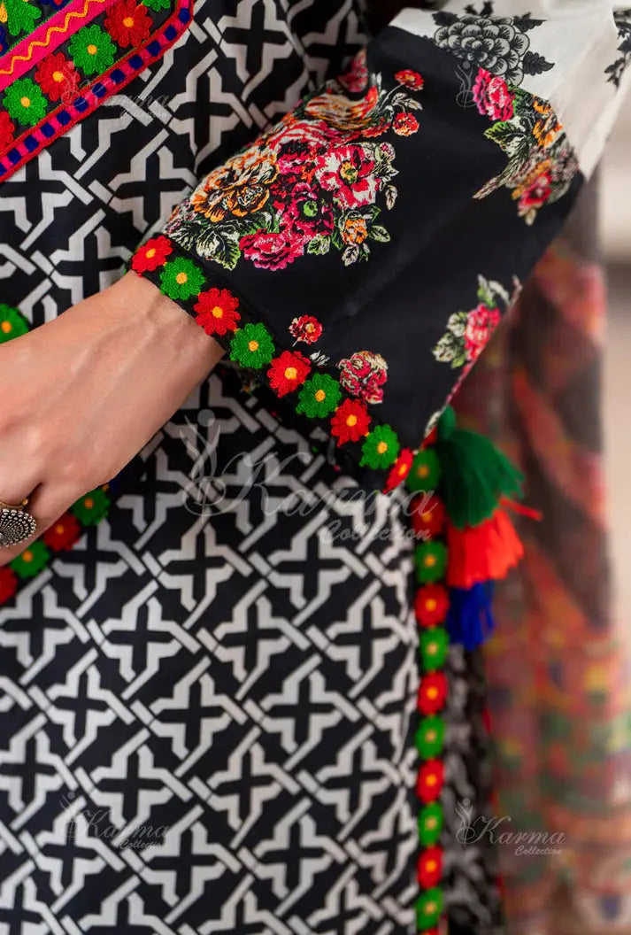  Karma - Pakistani clothes