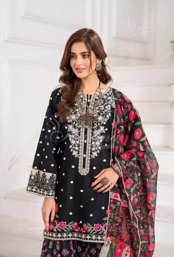  Karma - Pakistani clothes