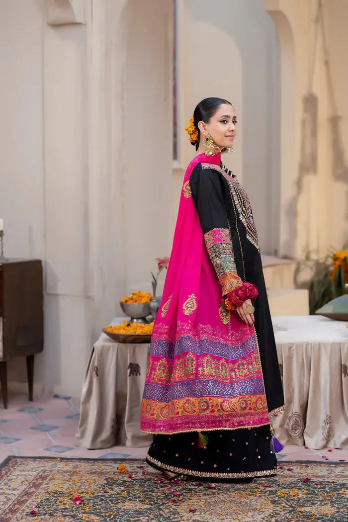  Karma - Pakistani clothes