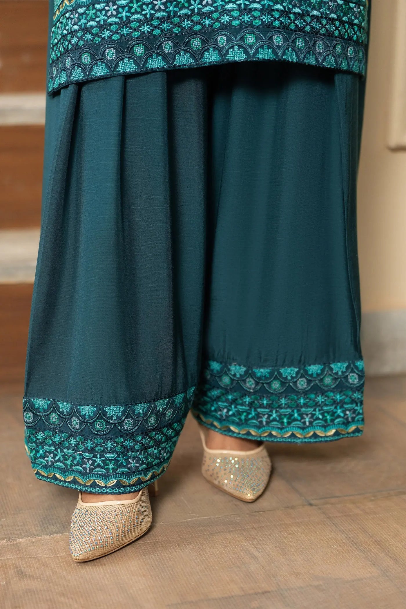 KARMA ‘Roohi’ | Embroidered Chiffon Pakistani Readymade Traditional Wonensweae | F-467