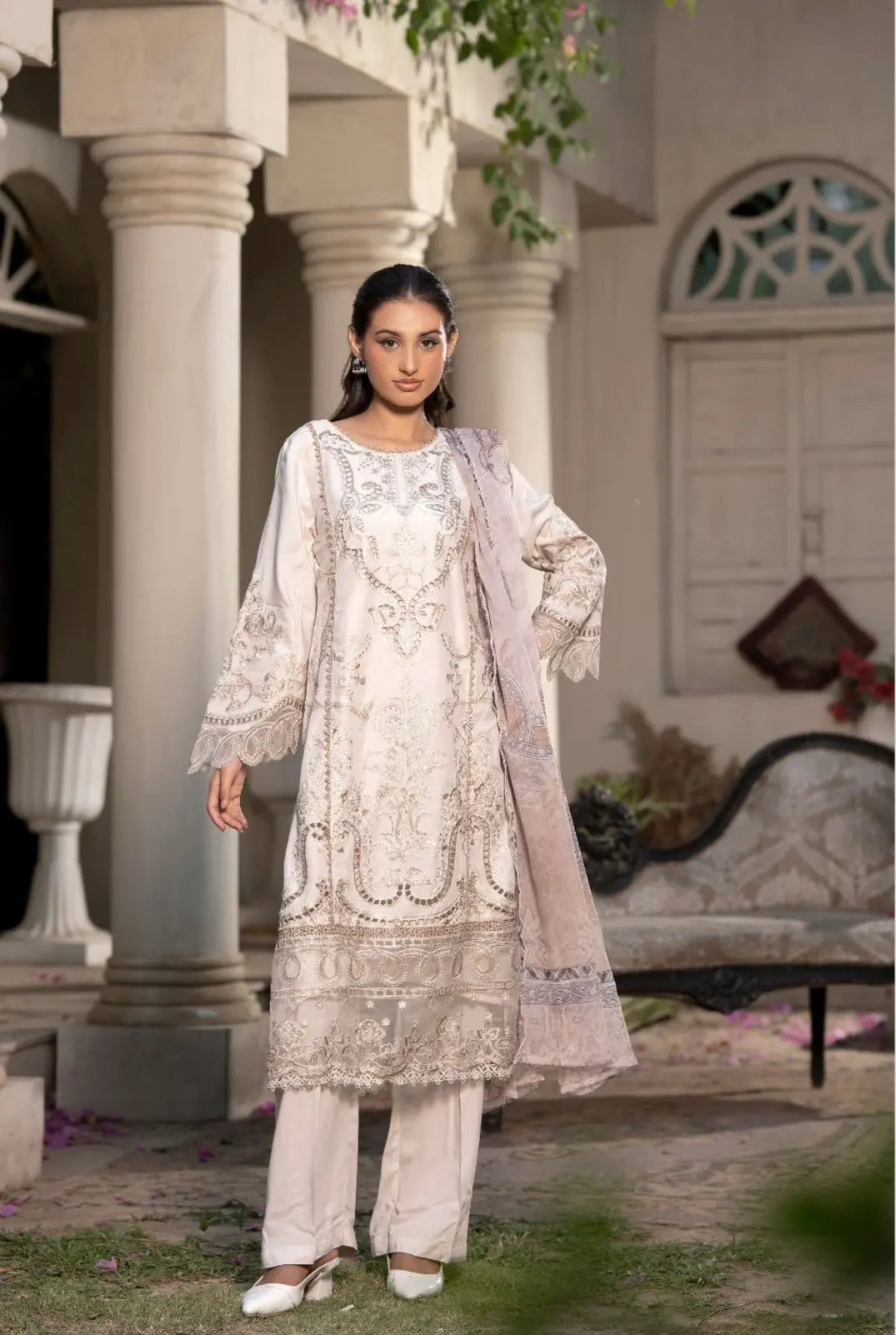  RANGZ - Pakistani clothes