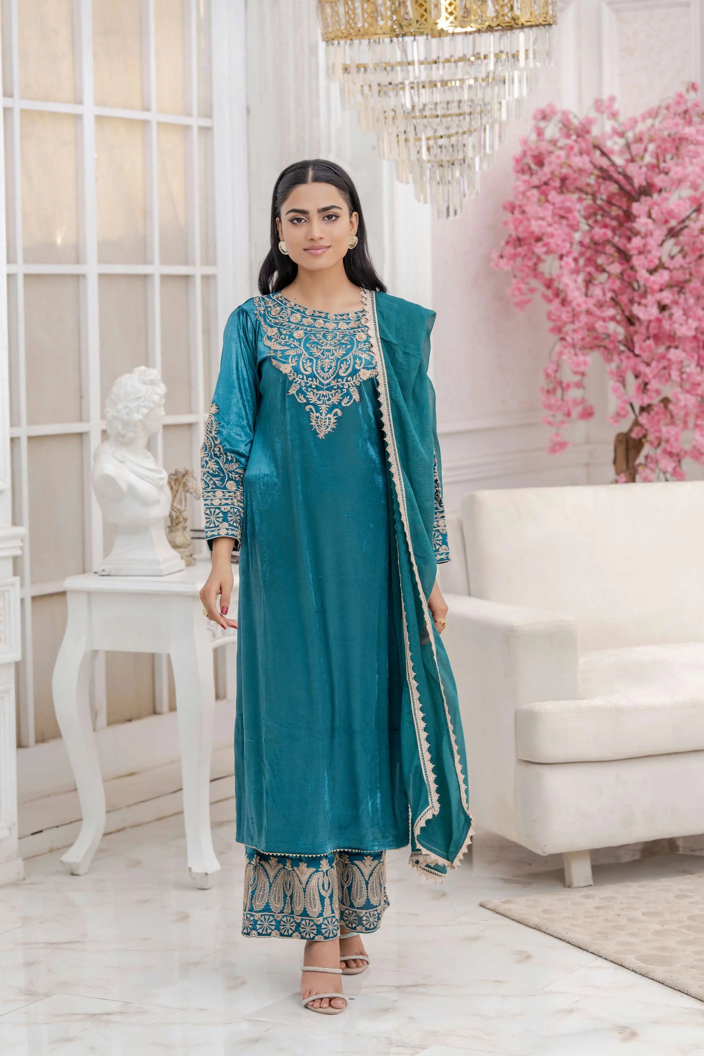 RANGZ 'Filhaal 2.0' | Embroidered Velvet Long Kameez Pakistani Readymade  | RGZ107 (5 Colours)