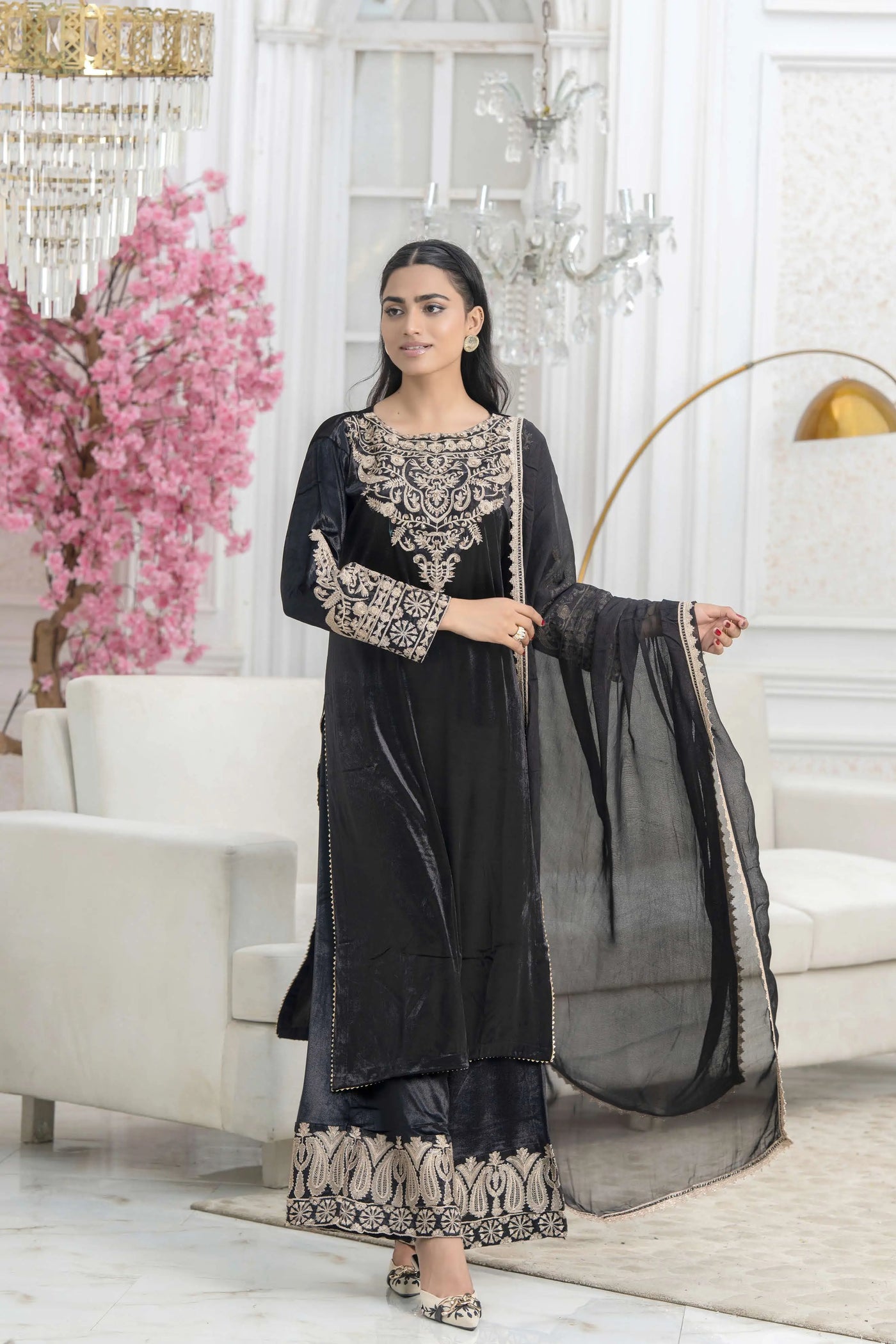 RANGZ 'Filhaal 2.0' | Embroidered Velvet Long Kameez Pakistani Readymade  | RGZ107 (5 Colours)