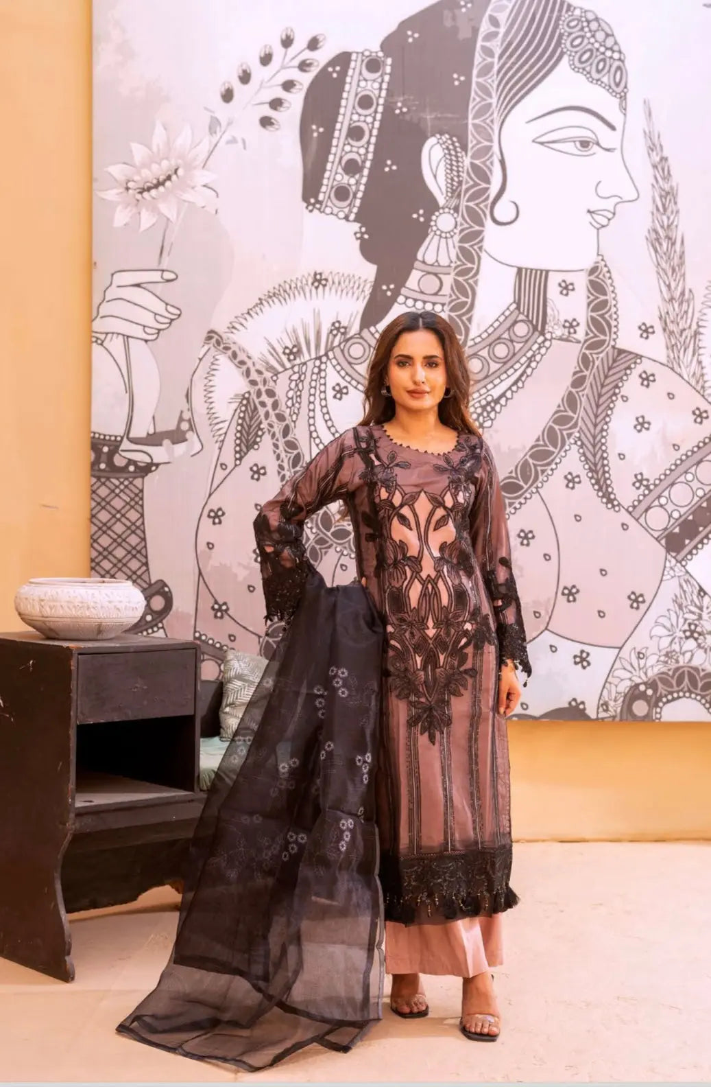  RANGZ - Pakistani clothes