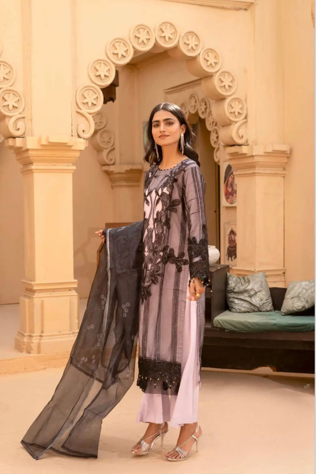  RANGZ - Pakistani clothes