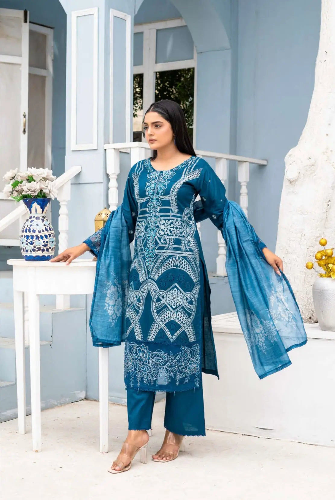  RANGZ - Pakistani clothes