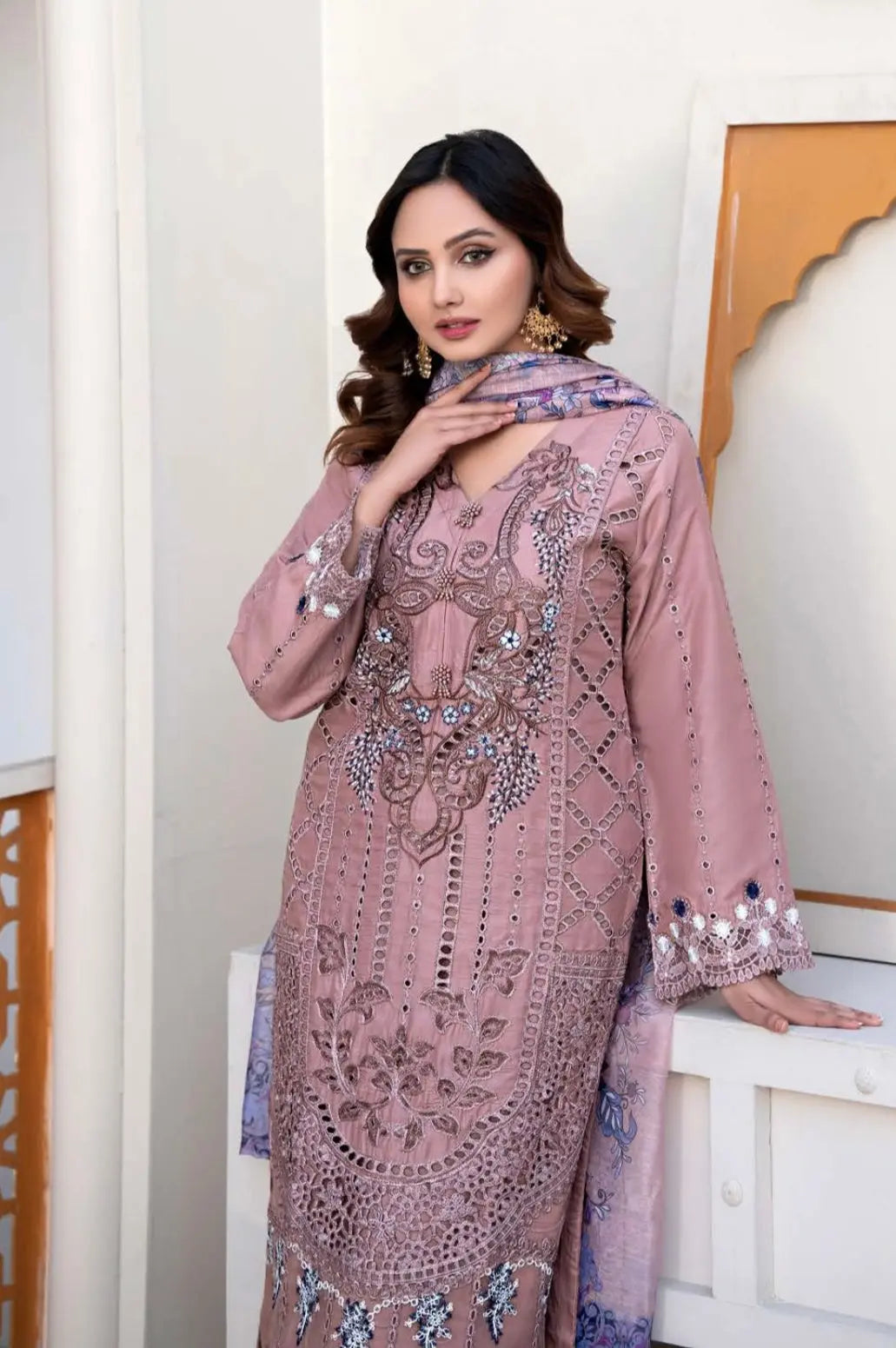  RANGZ - Pakistani clothes