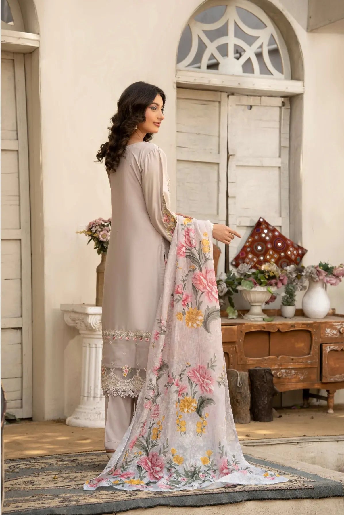  RANGZ - Pakistani clothes