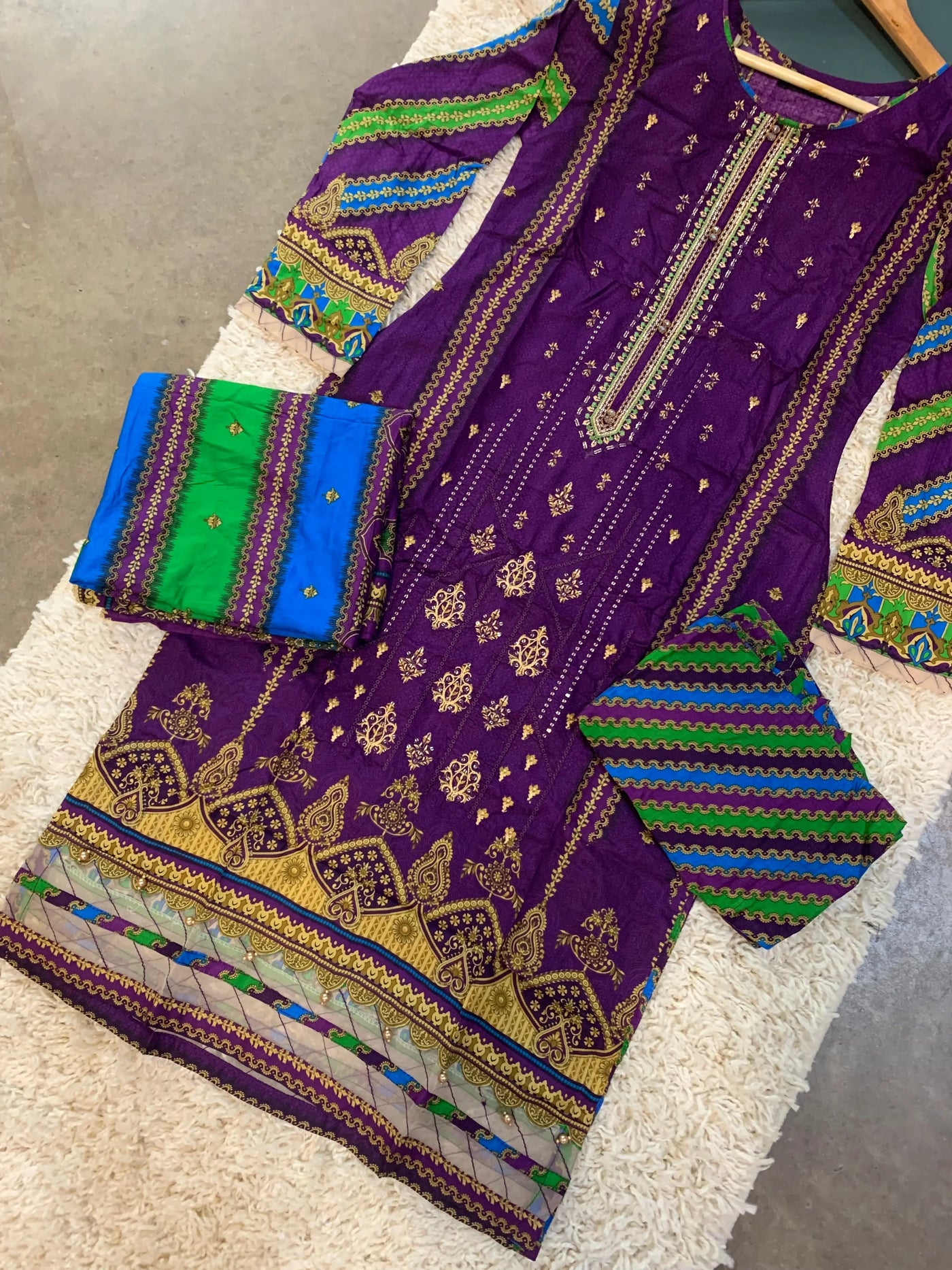  Inspired - Pakistani clothes