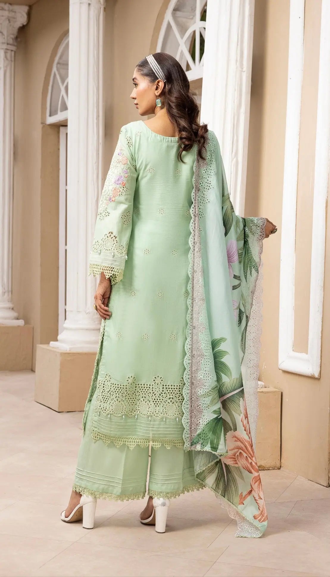  Simrans - Pakistani clothes