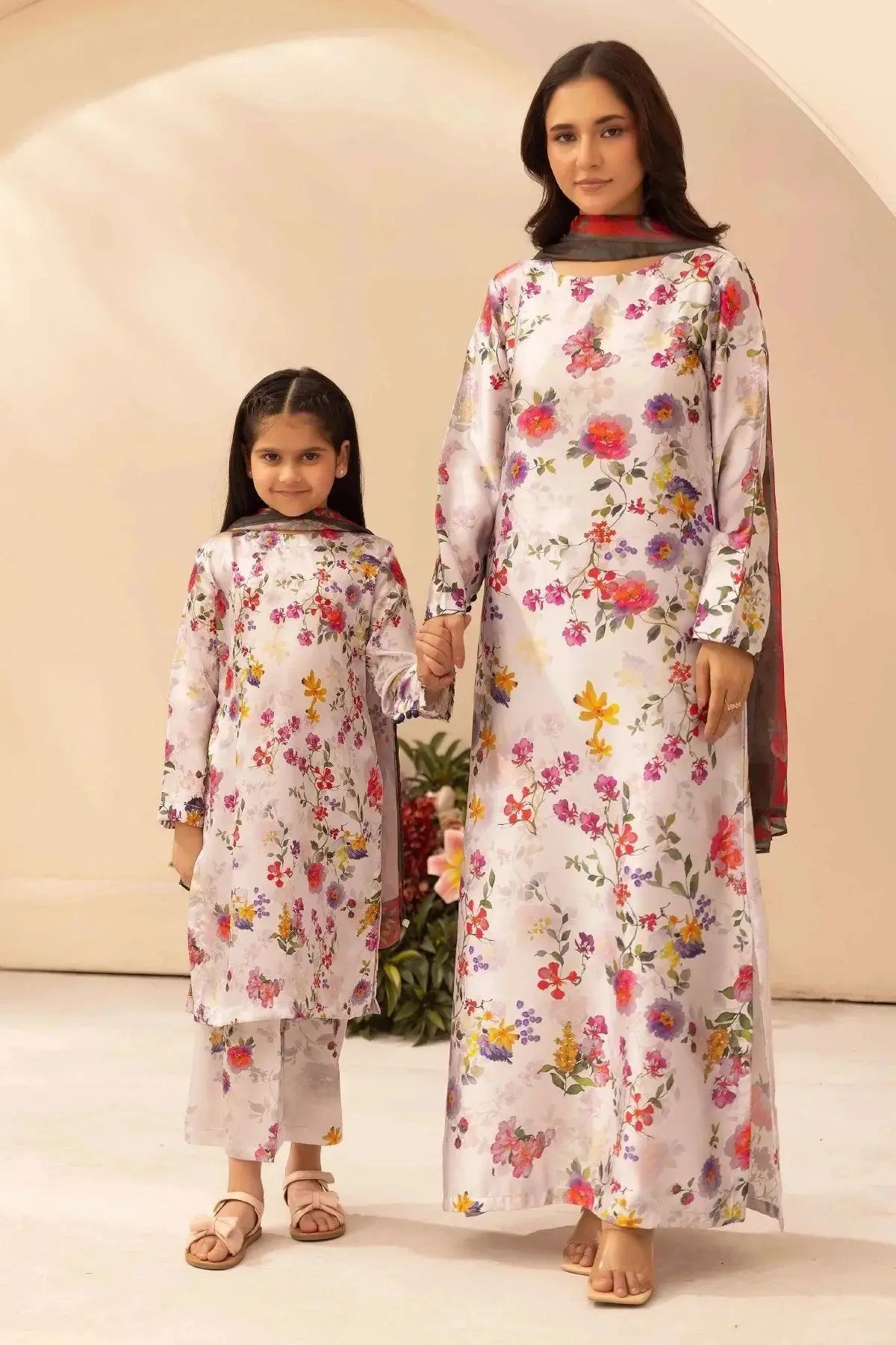 Pakistan Mithe Jan SIMRANS 'Aik Pret' | Printed Silk Eid Pakistani Mother & Daughter ...
