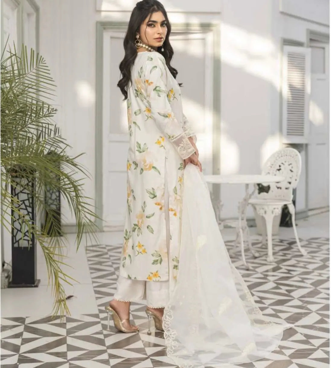  Simrans - Pakistani clothes