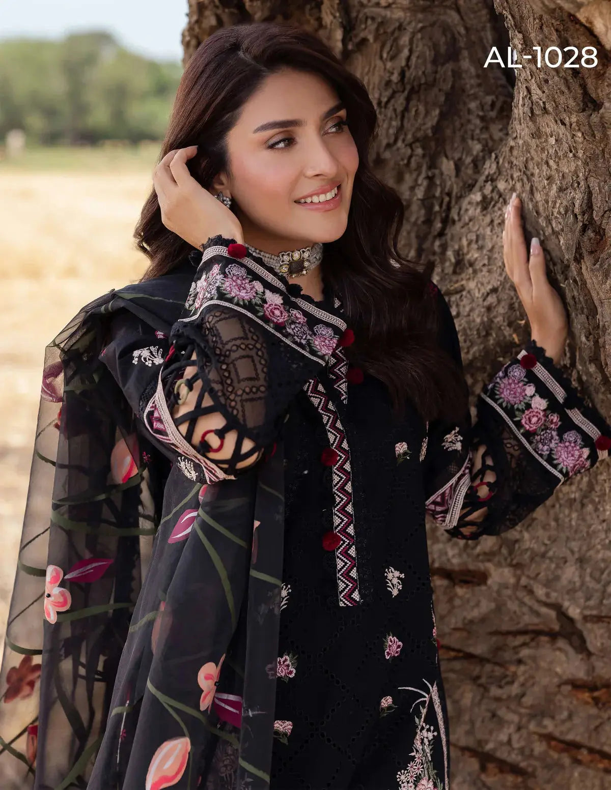  Simrans - Pakistani clothes