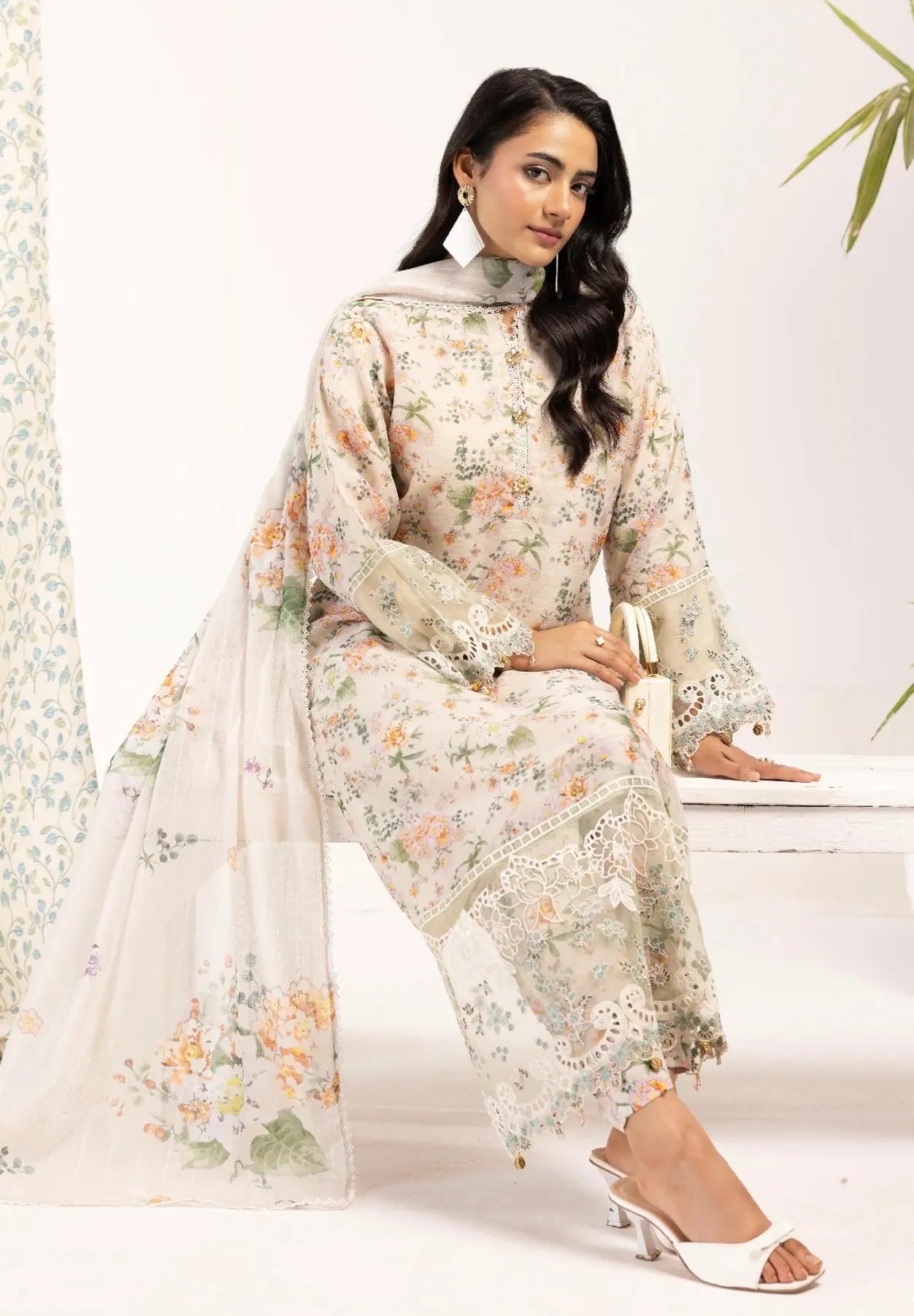  Simrans - Pakistani clothes