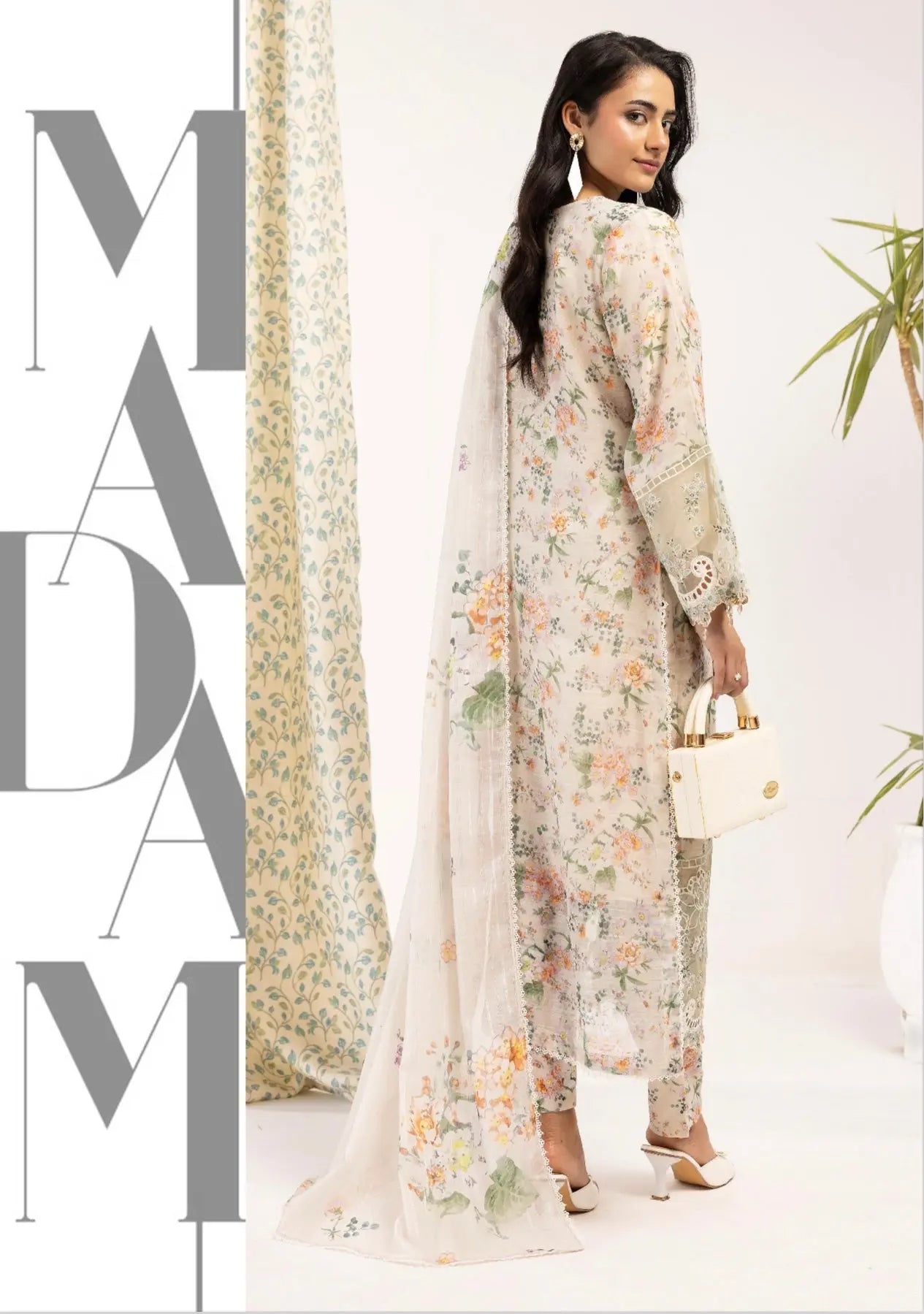  Simrans - Pakistani clothes