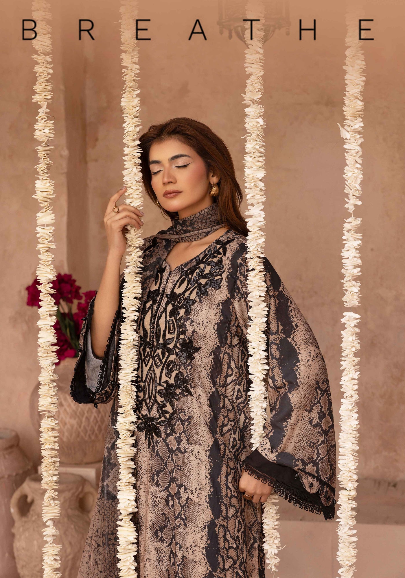 SIMRANS 'M Prints' | Embroidered 3pc Pakistani Readymade Womenswear | SM931 (2 Colours)