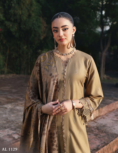 SIMRANS 'Mehr' | Embroidered Dhanak Chikenkari Pakistani Readymade Womenswear | SM923