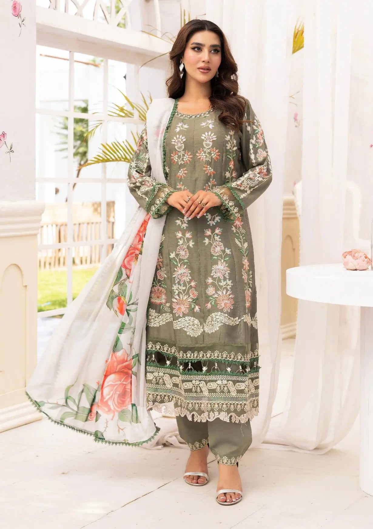  Simrans - Pakistani clothes