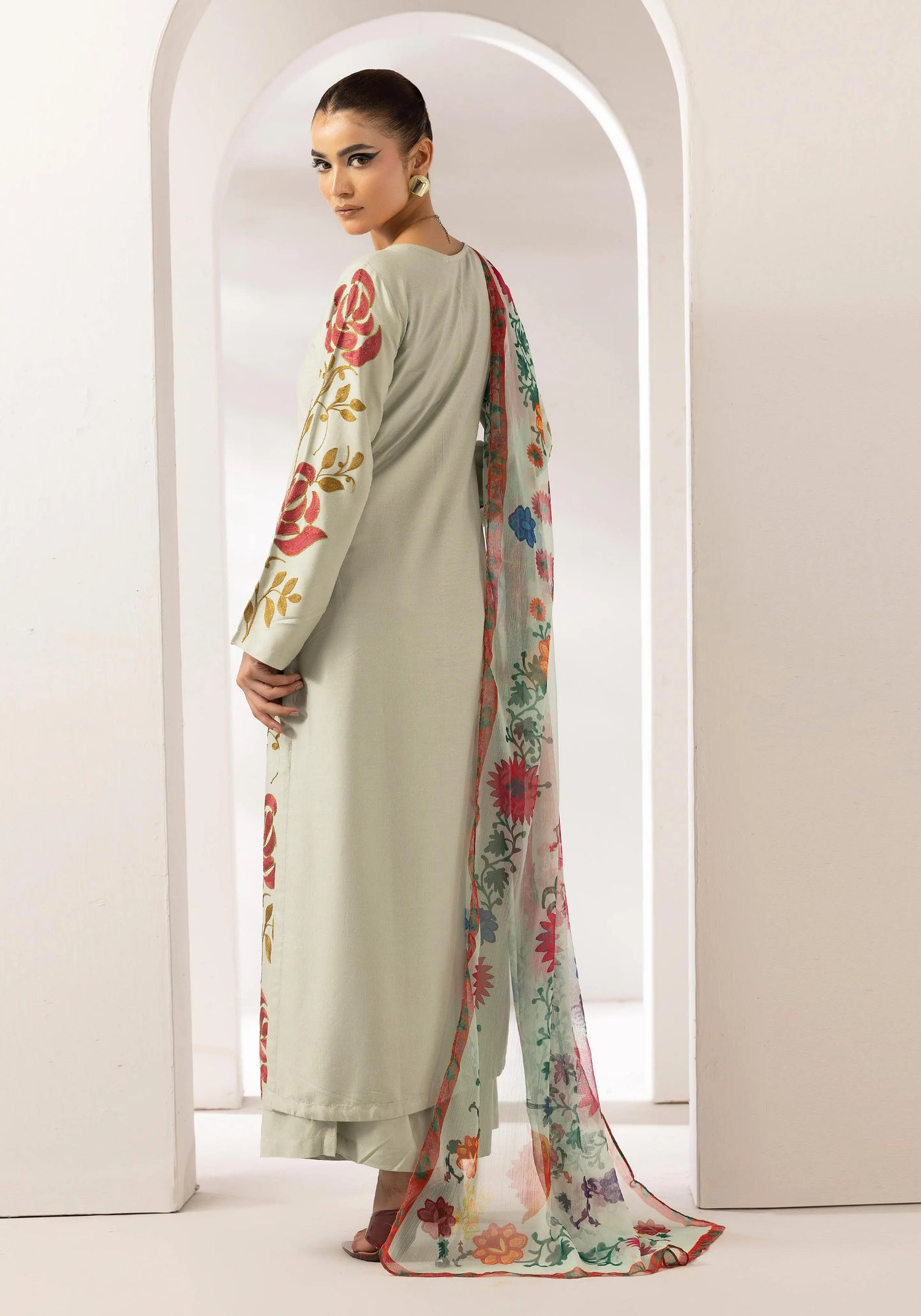 SIMRANS 'Zainah' | Embroidered Linen 3pc Pakistani Readymade Womenswear | SM932 (3 Colours)