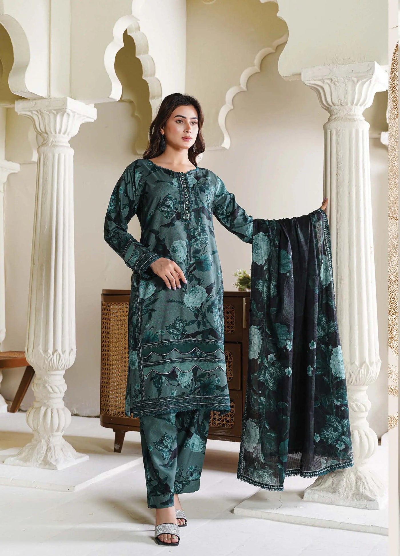 Sitarah Styles 'Vol 16' | Embroidered Linen 3pc Pakistani Readymade Womenswear | IN393 SITARAH