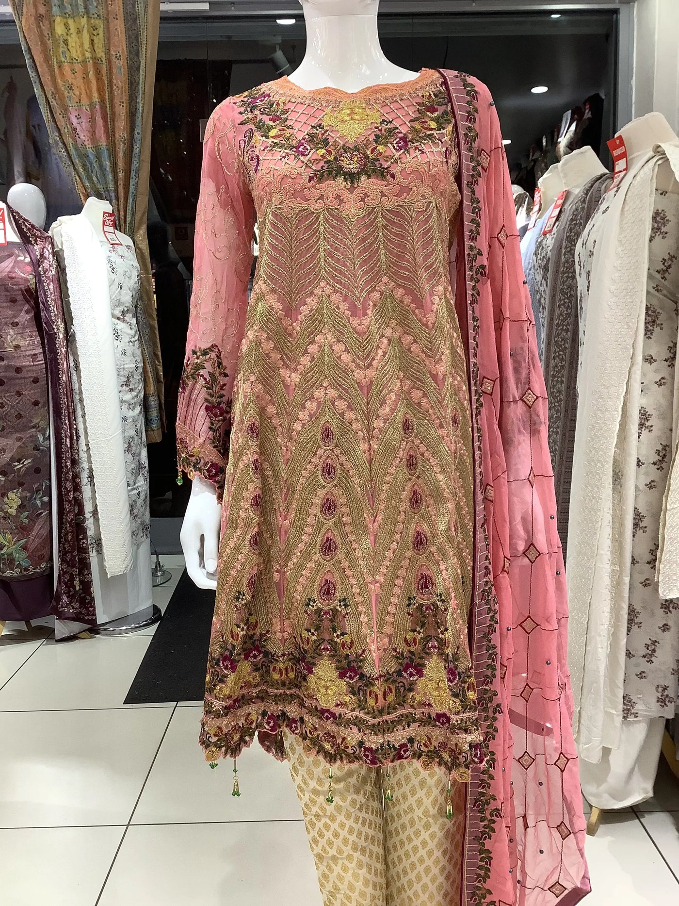  Maryam’s - HIRA TEXTILES