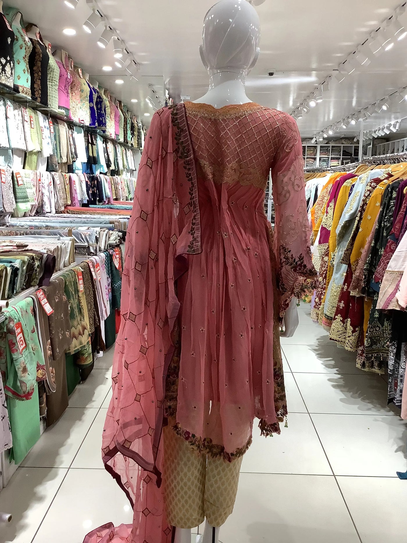  Maryam’s - HIRA TEXTILES