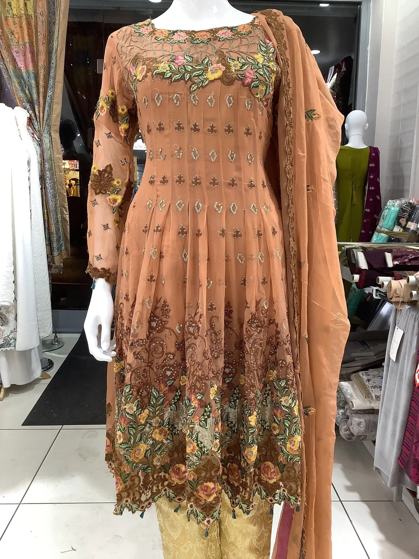  Maryam’s - HIRA TEXTILES