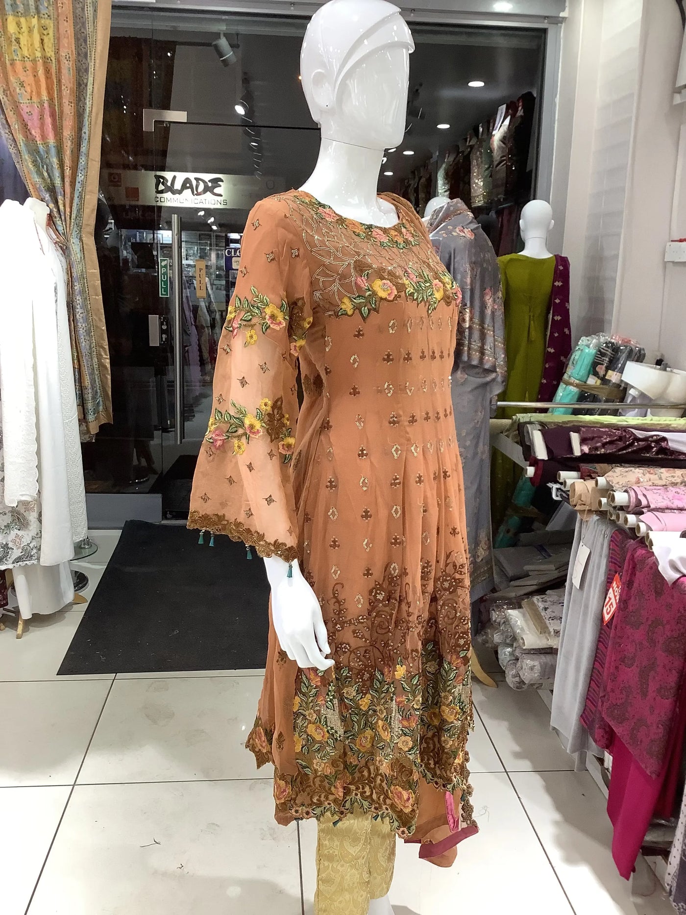  Maryam’s - HIRA TEXTILES