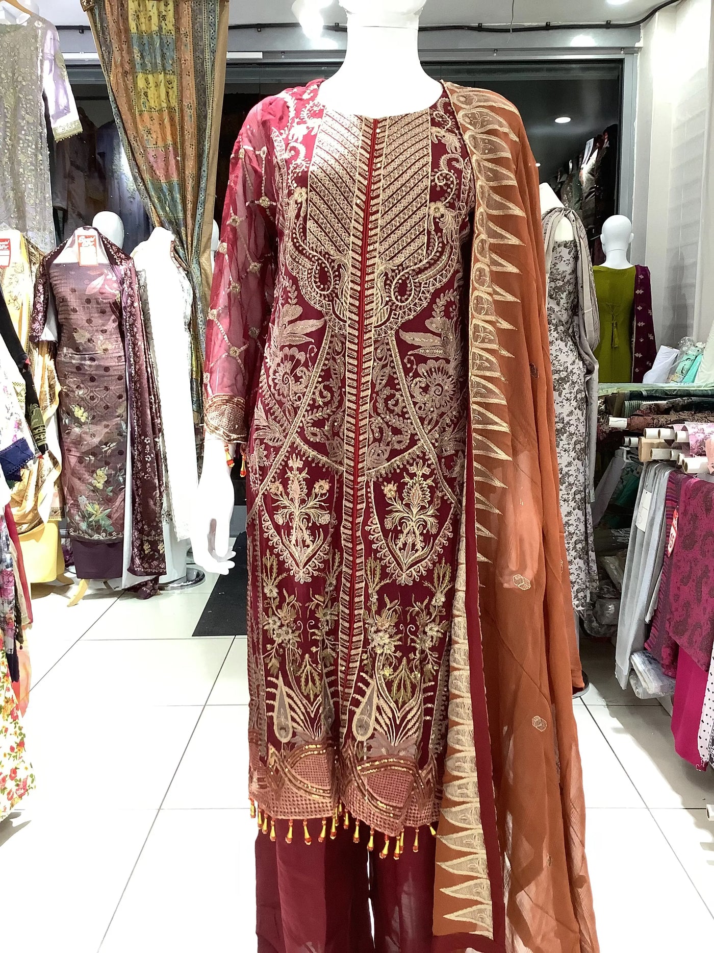  Maryam’s - HIRA TEXTILES